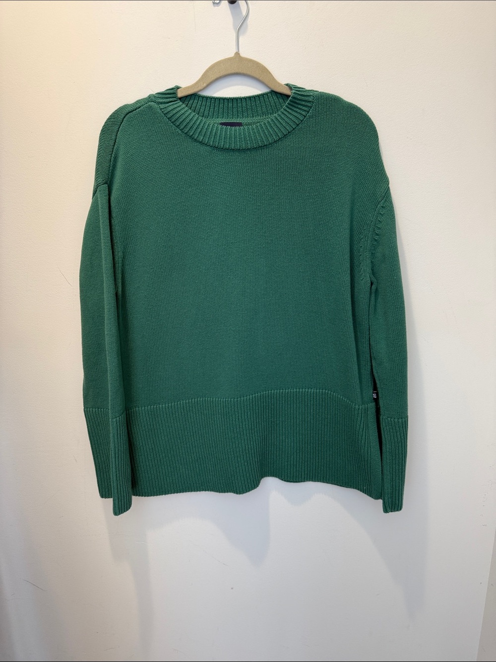 Gap 24/7 Split-Hem Crewneck Sweater size M in green